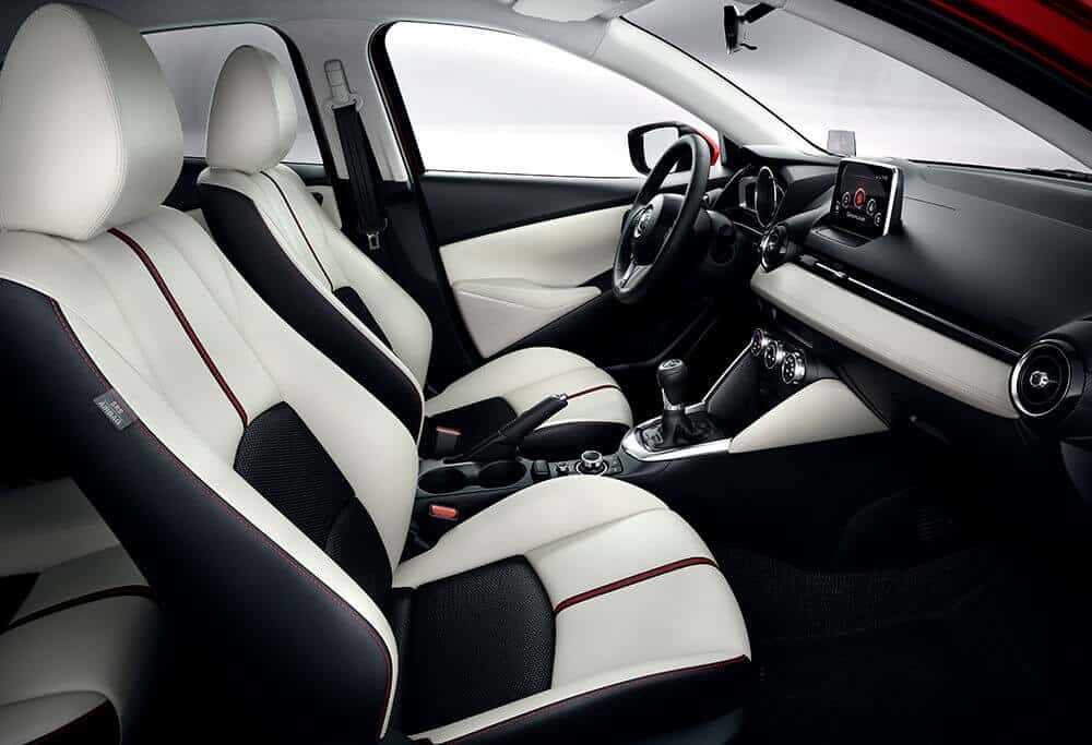mazda2interior1 MAZKO Mazda Concesionario